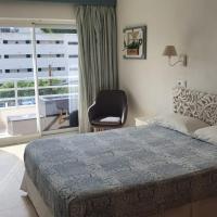 Hostal Roberto, hotel em Palmanova
