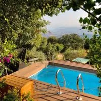 Rose Garden - Gan Vradim, hotel i Amirim