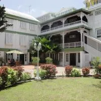 Cara Lodge Hotel, hotell i Georgetown