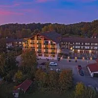Wellnesshotel Zum Koch, hotel v destinácii Ortenburg