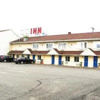 Budget Host Airport Inn, hotel din Waterville