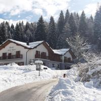 Albergo Chalet Abete Rosso, hotel in Castello Tesino