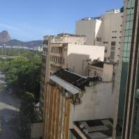Apartamento Cinelândia -Lazer, Cultura e Trabalho -Portaria 24h, Wi-Fi e Cozinha Completa, hotel perto de Aeroporto Santos Dumont - Rio de Janeiro - SDU, Rio de Janeiro