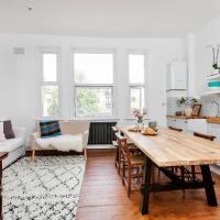 Spacious 2BR flat in Dalston!