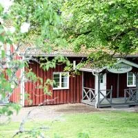 Hofsnäs Lilla Sjöstuga, hotel Hovsnäs városában