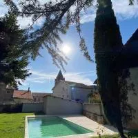 MY BOUTIQUE GUESTHOUSE - Fabulous Suites 10 Min A7 -: Anneyron şehrinde bir otel