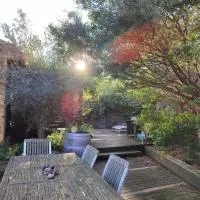 Domaine Les Cascades, hotel v destinácii Ribaute