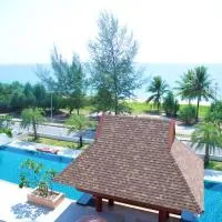 Maikhao Palm Beach Resort - SHA Plus, hotell i Mai Khao Beach