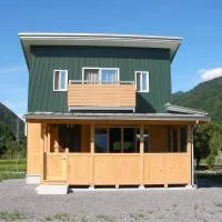 Gujo Cottage Ryukobashi no Hotori - Vacation STAY 88697v, hotel di Gujo
