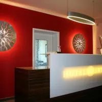 Business-Hotel Artes, hotel u gradu Hemnic