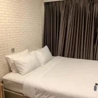 Charurat Suite Hotel, ξενοδοχείο σε Makkasan