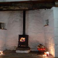 Stay at a 18th century traditional Farmhouse, Glen of Aherlow