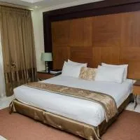 Hotel 2001 โรงแรมในมาปูโต