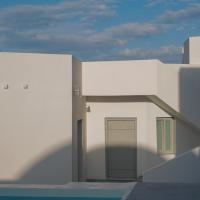 Noir Santorini, hotel poblíž Mezinárodní letiště Santorini - JTR, Monolithos