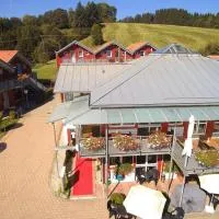 Village Hotel Bayerischer Wald, hotel a Neukirchen