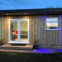 Kingfisher Glamping Cabin