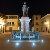 Bed and Breakfast In Piazza Orazio, hotelli kohteessa Venosa