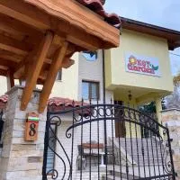 Kot Garden Guest House – hotel w mieście Saparewa Banja
