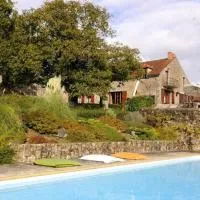 Le Domaine du Crescent, hotel u gradu 'Chezelles'