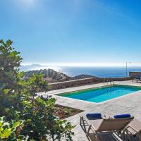 Tranquil sea view villa with private pool, just 2km from the beach!