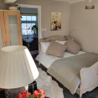 Rooms at 59- Lovely Double Rooms five minutes walk from Aylesbury town centre