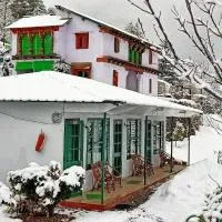 Himalayan High, Auli, By Himalayan Eco Lodges, מלון בג'ושימת