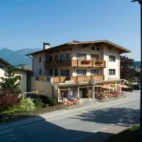Pension Schenkenfelder, хотел в Бад Харинг