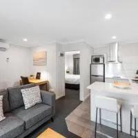 Fawkner Executive Suites & Serviced Apartments, hótel í Melbourne
