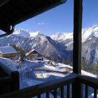 4P - Ski Villard-Reculas domaine Alpe d'Huez, hotel in Villard-Reculas