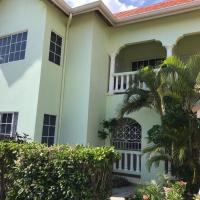 Beautiful 2-Bed Apartment in sunny Jamaica