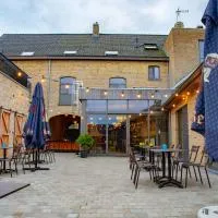 Oud Gemeentehuis, hotel a Poelkapelle
