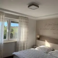 Exklusive Wohnung mit Brettachblick, hotel en Rot am See