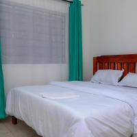 A comfy&beautiful stand alone 3 bedroom Airbnb house, hotel in Meru