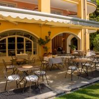 Villa Palmira Kinderfreies Hotel, hotel in Cannobio
