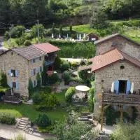 Bergeveaux, hotel v mestu Bertignat