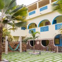 Hotel Mimosa Airport: Toubab Dialaw şehrinde bir otel