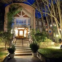 Carilo Village Apart Hotel & Spa – hotel w mieście Carilo