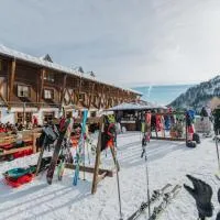 Hotel Enzo Moro, hotel em Sùtrio