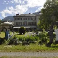 Hotel Du Parc - Manoir Du Baron Blanc, hotel v destinaci Faverges