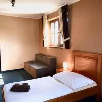Penzión Kingo, hotel din Nemšová