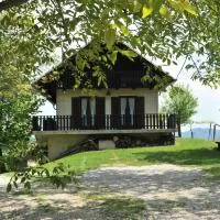Vineyard Cottage Vrbek, hotel u gradu Roginska Gorca