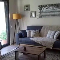 Διαμέρισμα με κήπο, hotel en Orestiada