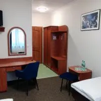 Motel Port 2000, hotelli kohteessa Mostki