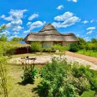 Murchison Falls Bamboo Village, hotel v destinaci Paraa