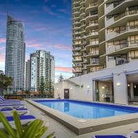 Beachfront Ocean View Apartment-Beach Home- Center of Surfers Paradise, hotel in Gold Coast