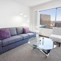 Modern Downtown One-Bedroom Suite with Parking