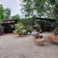 Alojamiento Casa de campo los Cactus, hôtel à Villavieja