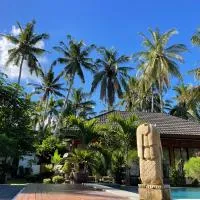 Red island villas, hotel sa Pasanggaran