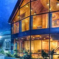 Pine Tree Resort : Zhushan şehrinde bir otel