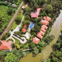 Regenta Jungle Resort Kabini Springs, hotel in Begūr